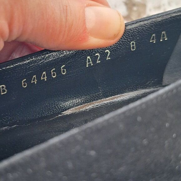 Salvatore Ferragamo Black Suede Criss Cross Ribbon 1" Heels Size 8AAAA Narrow - Picture 5 of 8